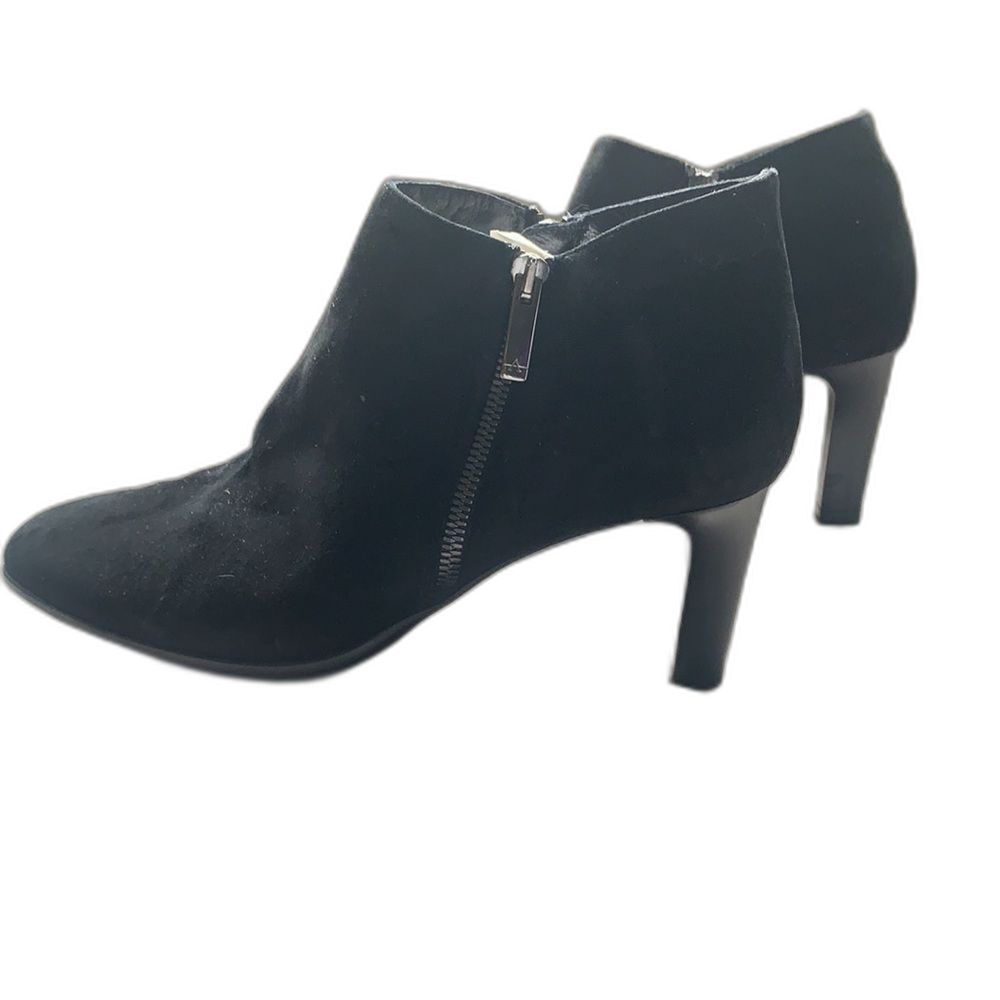 Aquatalia Women's Black Suede Dual Zipper Ankle Boots Size 9 M Made in Italy